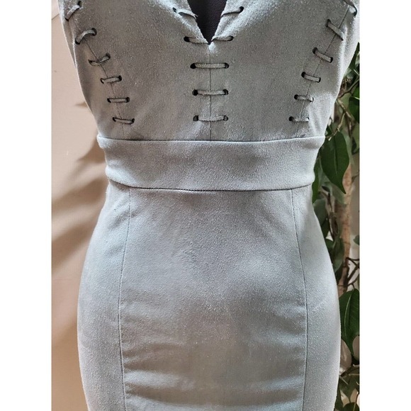 Privately Privileged Women Green Polyester V-Neck Sleeveless Knee Length Dress S - Picture 3 of 11